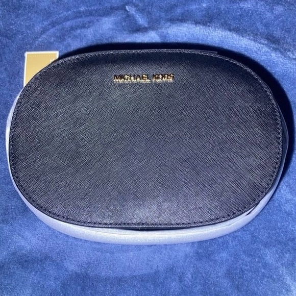 Michael Kors Crossbody | Black | NWT | - Picture 4 of 6